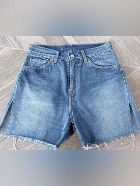 LEVI’s Classic Blue Denim Cutoff Shorts